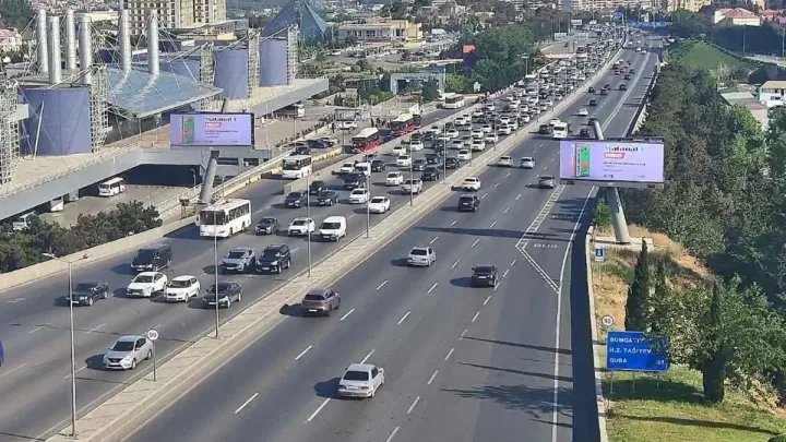 Bu yollarda tıxac var -