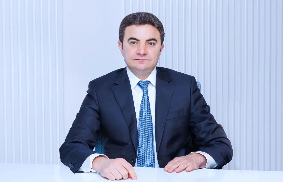 Bu məmurları nə birləşdirir? - 