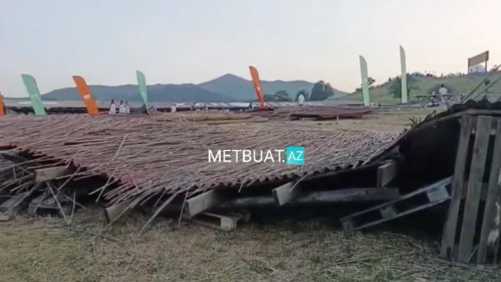 Yaylaq Festivalında uçan səhnənin görüntüsü - 