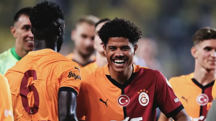 Ulduz futbolçu "Qalatasaray"dan gedir 
