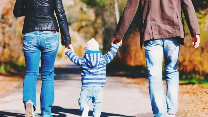 913 uşaq sosial xidmət müəssisələrindən ailələrinə qaytarılıb