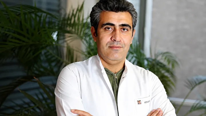 Tanınmış cərraha 9 il həbs verildi