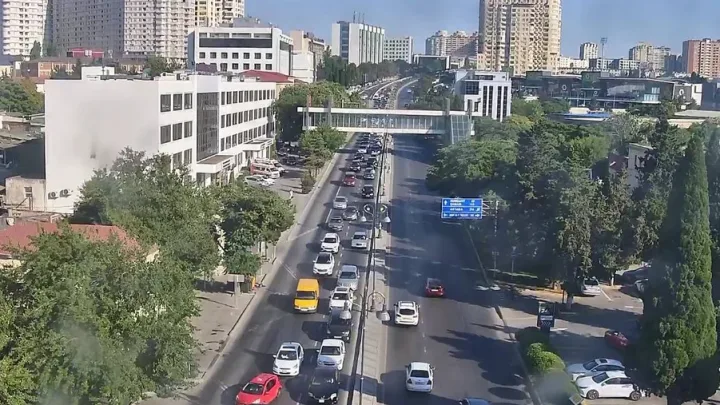 Bu yollarda tıxac var -