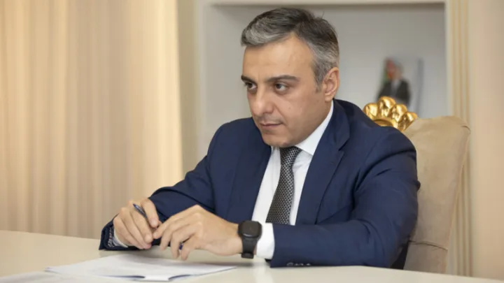 Vüsal Nəsirli direktoru işdən çıxardı –