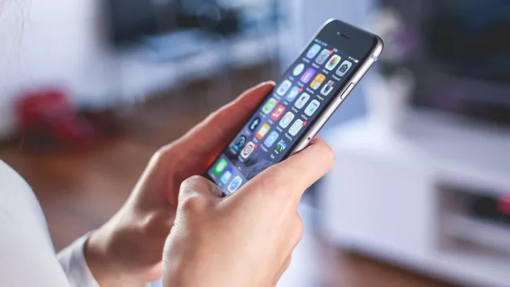 Azərbaycan bazarından ən populyar smartfon hansıdır?