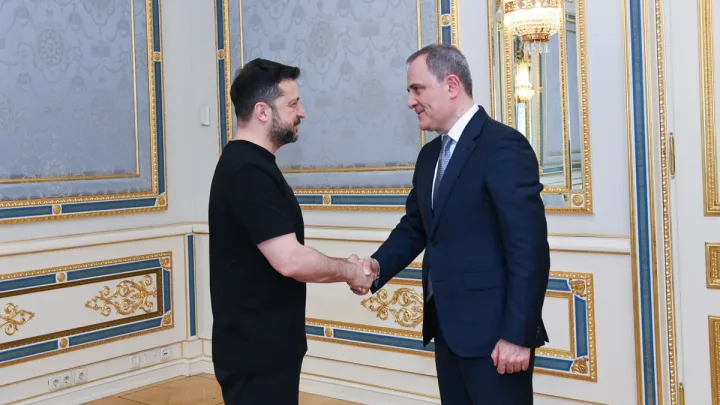 Ceyhun Bayramov Zelenski ilə görüşüb 