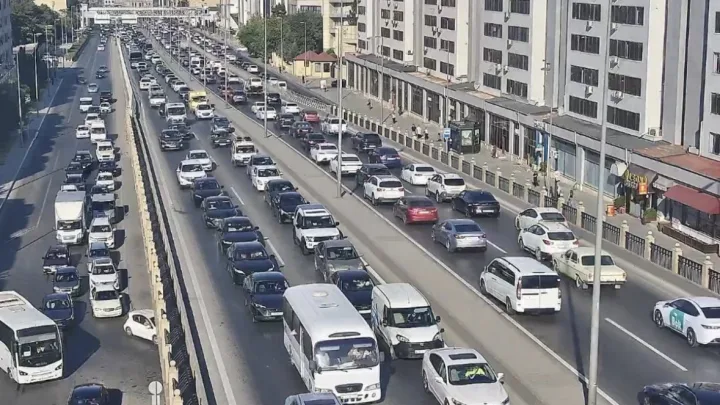 Bu yollarda tıxac var -