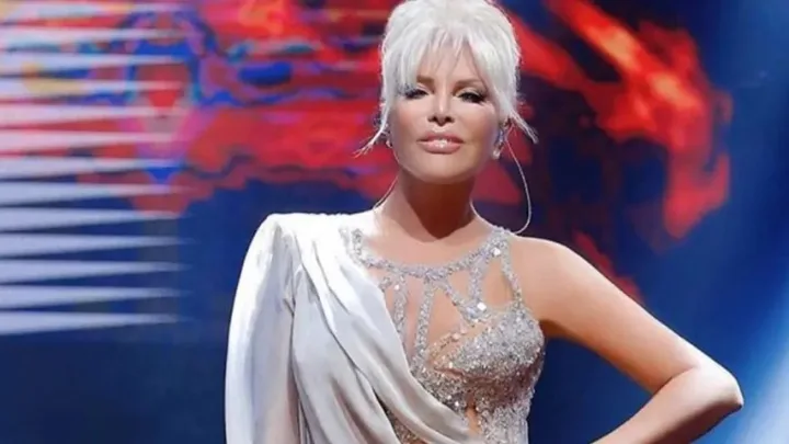 Ajda Pekkan cavan qalmağının sirrini açıqladı  
