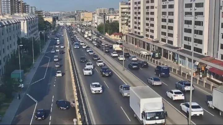 Bu yollarda tıxac var -
