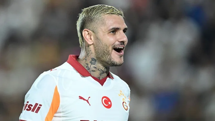 İkardi İtaliyaya qayıdır?  