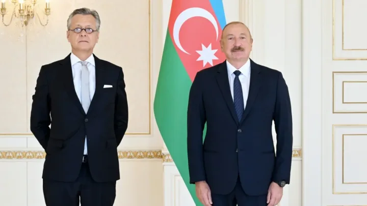 İlham Əliyev Dirk Lölkeni qəbul etdi 
