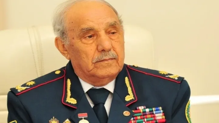 General-mayor vəfat etdi