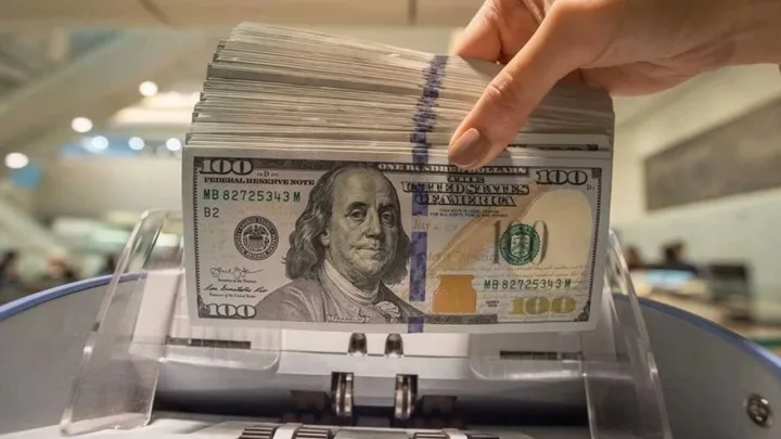 Qonşu ölkədə dollar kəskin bahalaşdı 