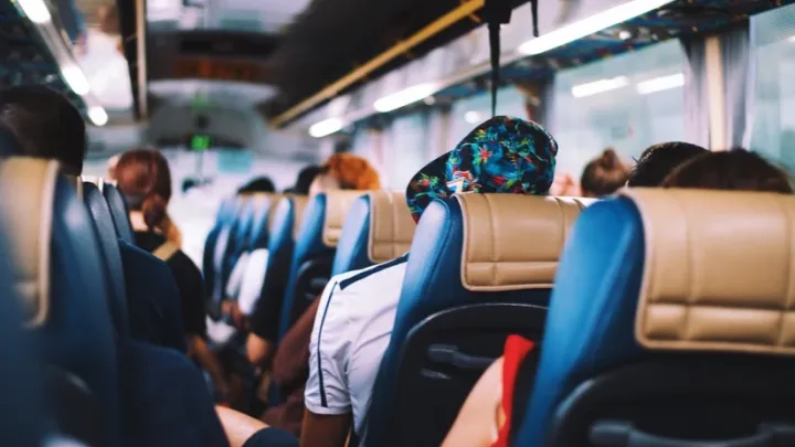 Taksi və avtobusla sərnişindaşıma artıb