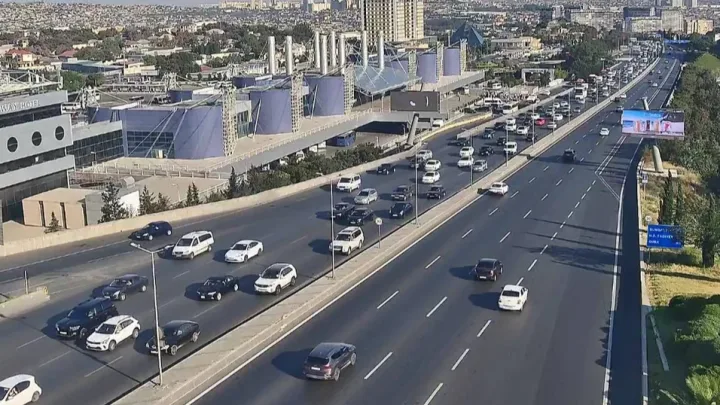 Bu yollarda tıxac var -