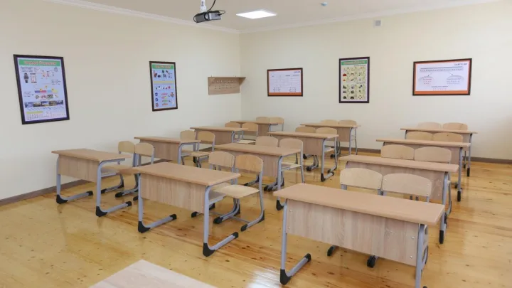 Məktəb var, amma şagird yoxdur -