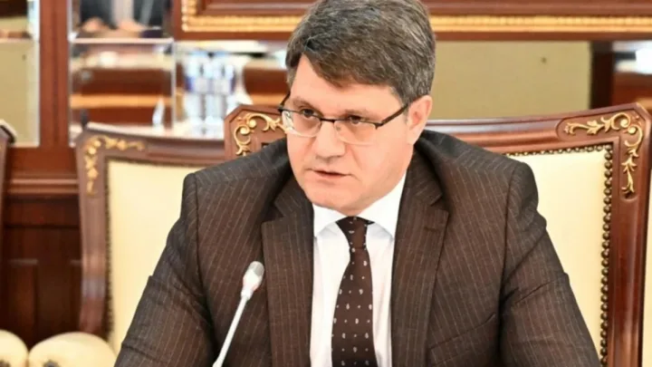 Nazirin müşaviri işdən çıxdı