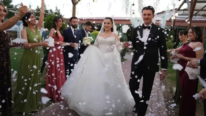 Türkiyədə evlənənlərə dövlət faizsiz kredit verir