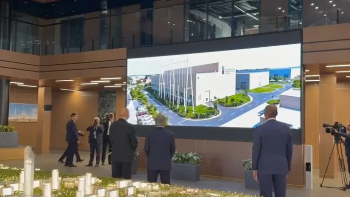 İlham Əliyev Özbəkistanda "Yeni Daşkənd" layihəsi ilə tanış olub