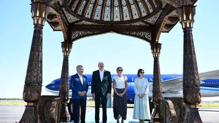Prezident və xanımı "Ark" qalası ilə tanış olub