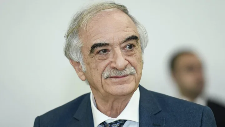 Polad Bülbüloğlu evlilik xəbərini təkzib etdi
