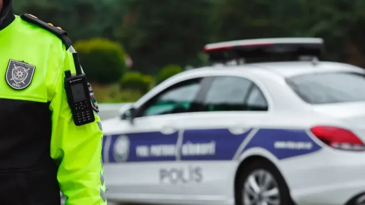 Yol polisi əlverişsiz hava şəraiti ilə bağlı xəbərdarlıq etdi