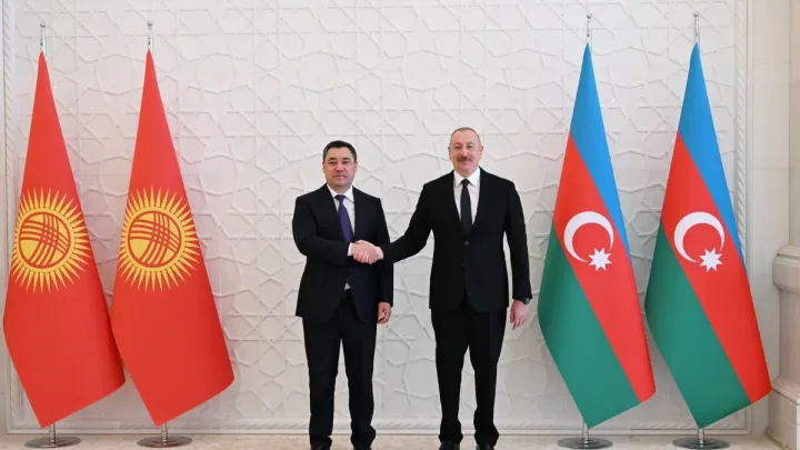 İlham Əliyev Sadır Japarovu təbrik etdi