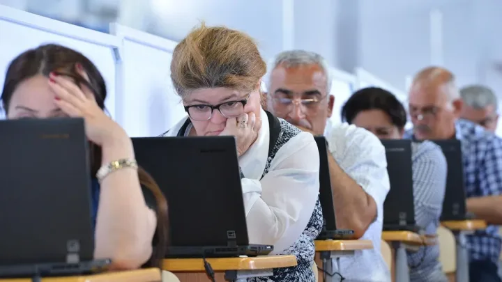 Müəllimlərin təkrar sertifikasiyasına başlanılır