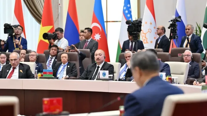 İlham Əliyev “ŞƏT plyus” formatında görüşdə çıxış edib - 