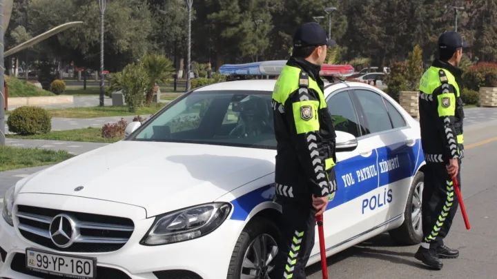 Biləcəriyə gedən yolda təmirlə bağlı 