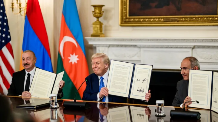 Tramp Azərbaycanla bağlı paylaşım etdi