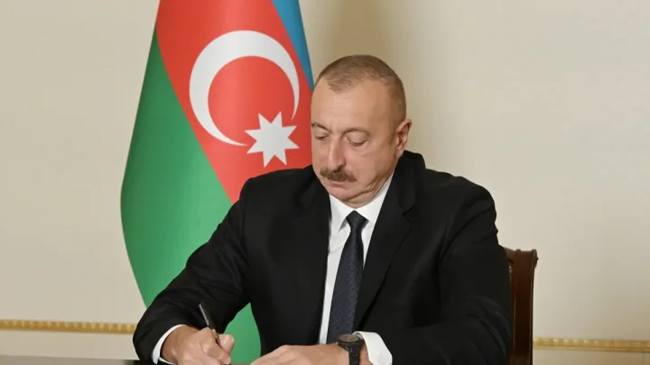 Əziz Səncər "Şöhrət" ordeni ilə təltif edildi