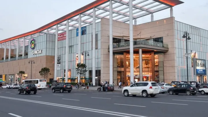 “Gənclik Mall”da həyəcan siqnalı verildi