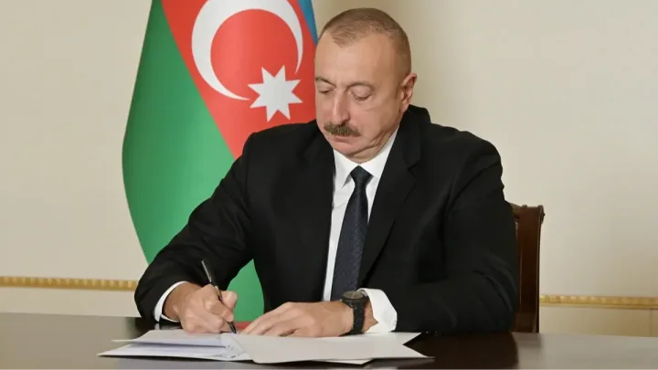 Prezident Şərqi Zəngəzurda dayanıqlı şəhər inkişafı layihəsi ilə bağlı sazişi təsdiqlədi