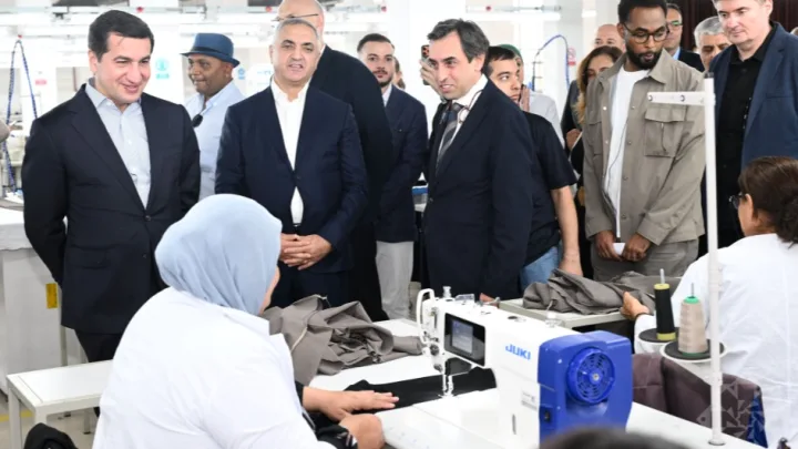 Diplomatik korpusun nümayəndələri Xankəndi tikiş fabrikində oldu
