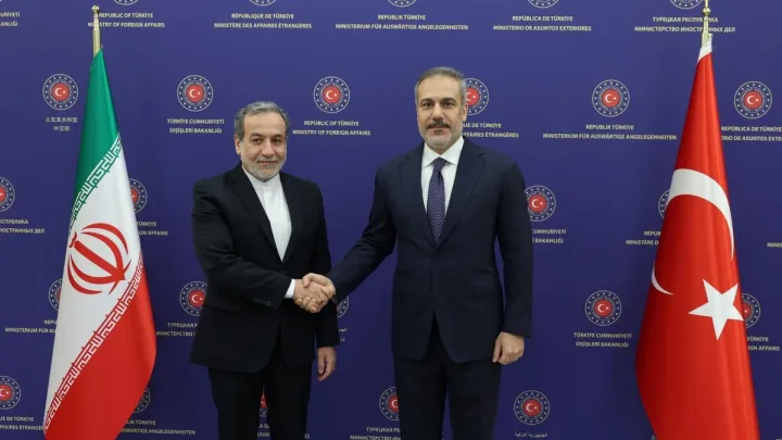 Hakan Fidan və Əraqçi regionu müzakirə etdi