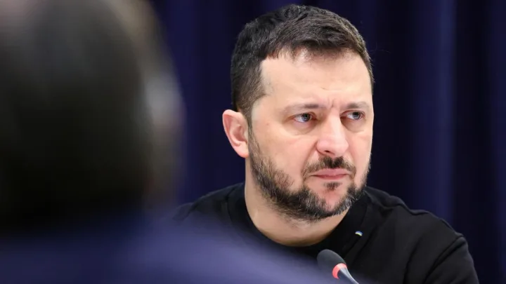 Zelenski keçmiş mətbuat katibinə qarşı sanksiya tətbiq etdi