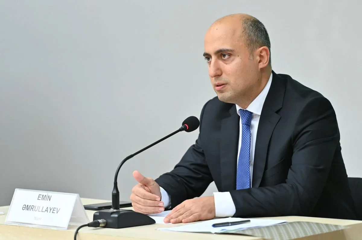 Nazirlər də şagird olub: 