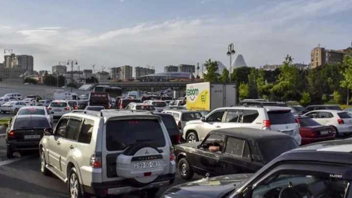 Bu yollarda tıxac var -