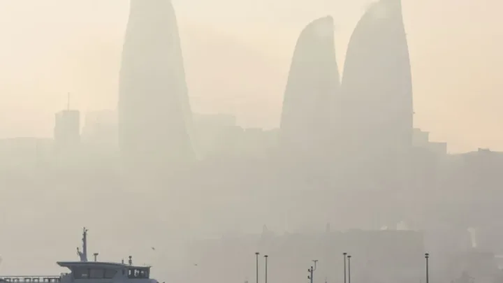 Bakıda tozlu hava müşahidə olunur