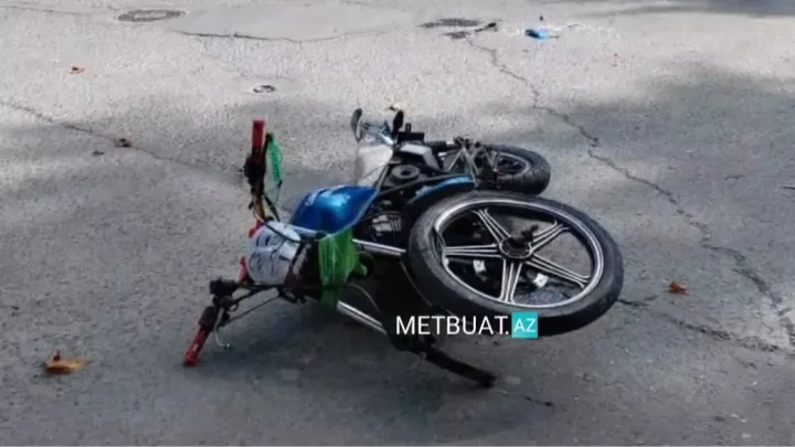 Göyçayda "Mercedes"lə moped toqquşdu - 
