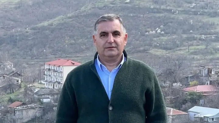 Səni yazıq ilan vursun! 
