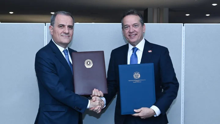 Azərbaycanla bu ölkə arasında viza rejimi ləğv edildi 