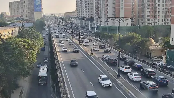 Bu yollarda tıxac var -