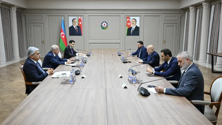 Əli Əsədov Məhəmməd Əl Şaar ilə görüşdü