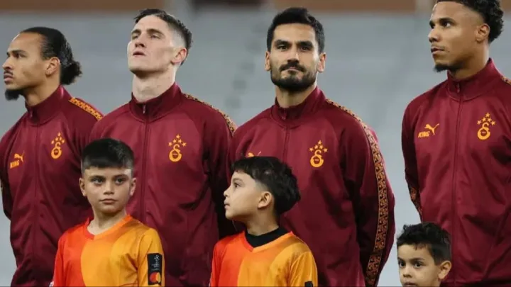 “Qalatasaray”da böyük ayrılıq - 