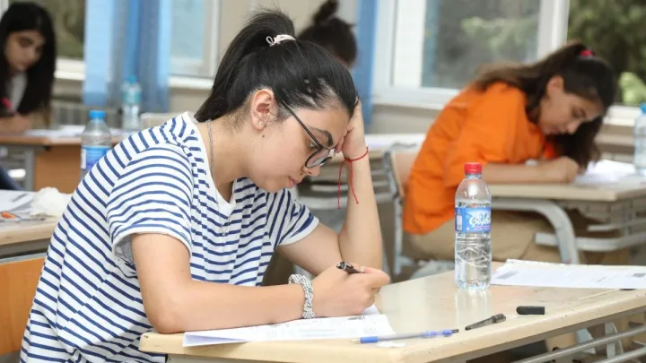 Kolleclərə boş qalan yerlərə qəbulun nəticələri açıqlandı