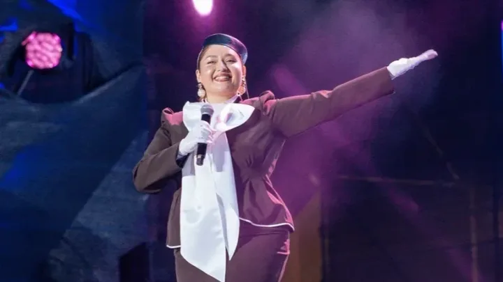 Nərmin Kərimbəyova Türküstandakı konsertdə anşlaqla qarşılandı - 