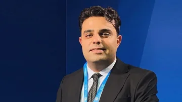 15 gün əvvəl təyin olunduğu vəzifədən getdi