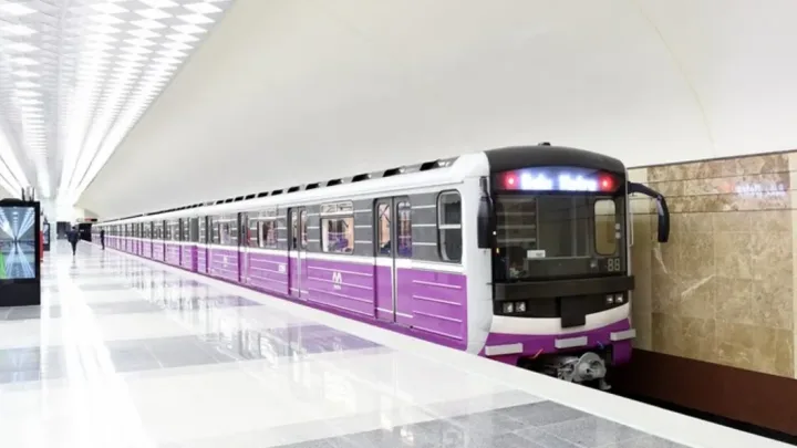 Bakı metrosunda sərnişin vəfat etdi